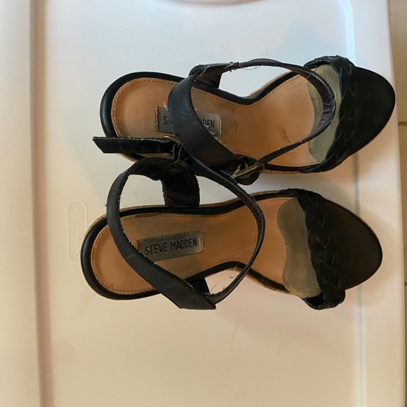 Steve Madden Wedge (Size 10) - Picture 2 of 3